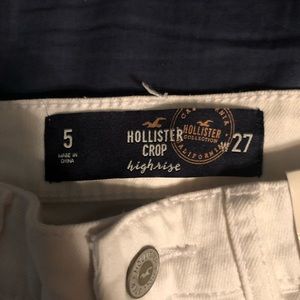 NWT High Rise Cropped Hollister Jeans